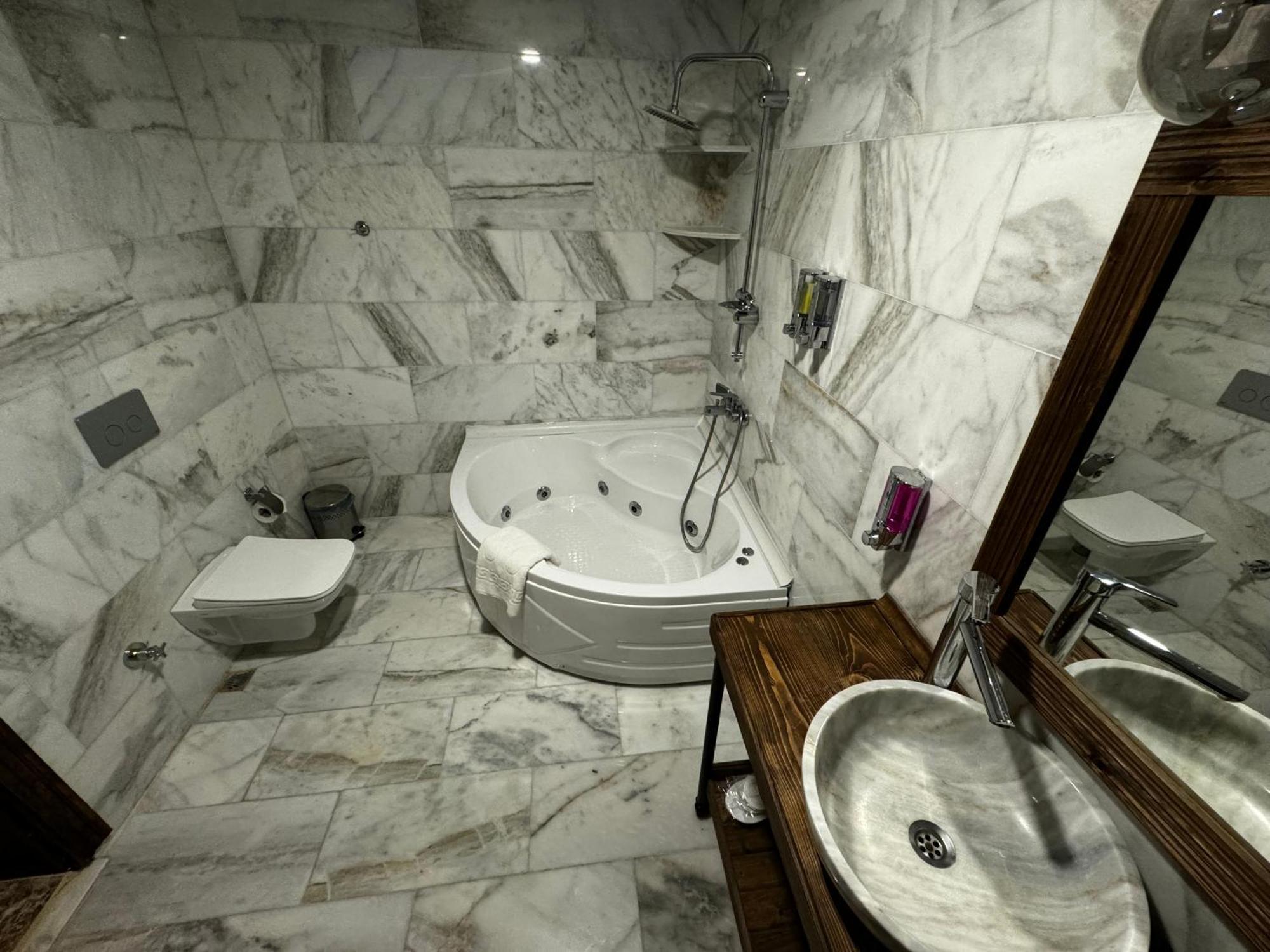 Rustic Caves Hotel Göreme Buitenkant foto